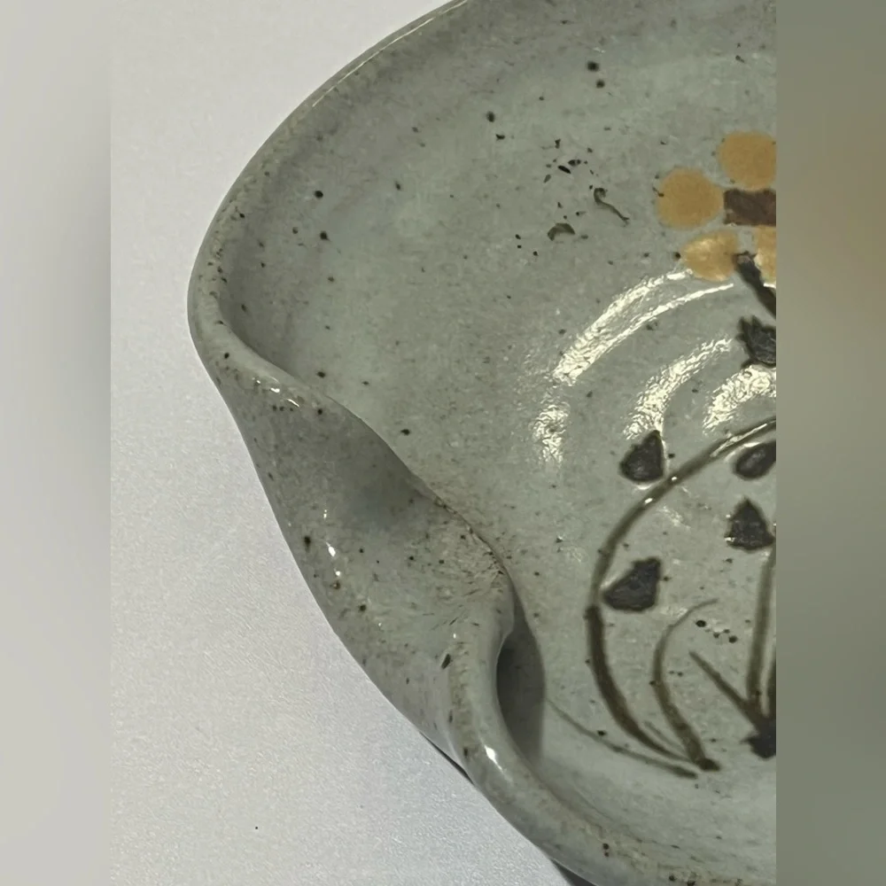 Unique Hand Painted Ceramic Modern Floral Scallop Floral Ashtray VTG - Picture 8 of 10
